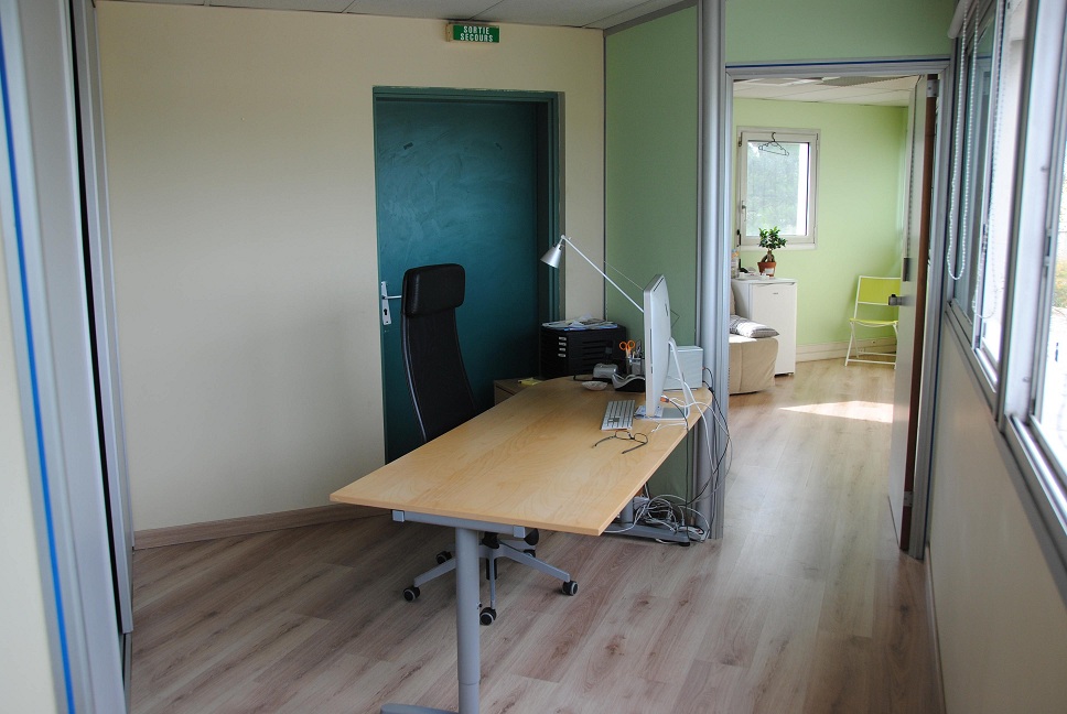 bureau a louer aix les milles